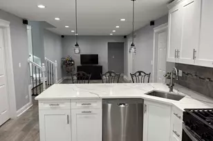 5517 Essex Rd, Lisle, IL 60532 - Photo 2