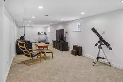 5218 N Mason Avenue, Chicago, IL 60630 - Photo 18