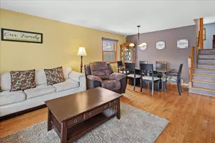 906 S We Go Trail, Mount Prospect, IL 60056 - Photo 6