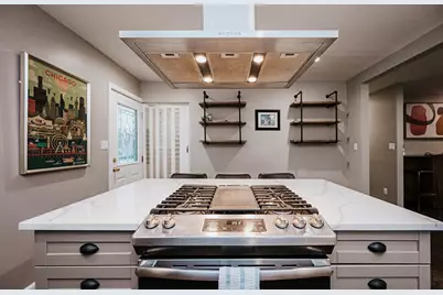 829 N Bennett Street, Geneva, IL 60134 - Photo 6