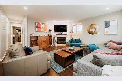 829 N Bennett Street, Geneva, IL 60134 - Photo 4