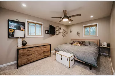 829 N Bennett Street, Geneva, IL 60134 - Photo 10