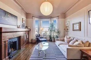 613 W Barry Ave, Chicago, IL 60657 - Photo 8