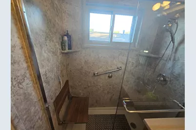 14431 Tripp Avenue, Midlothian, IL 60445 - Photo 10