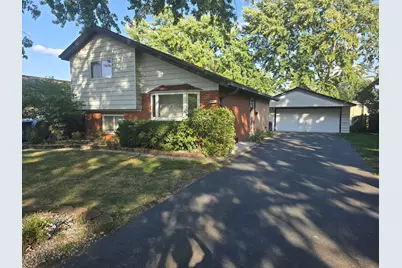 14431 Tripp Avenue, Midlothian, IL 60445 - Photo 1