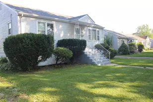 15035 Harding Ave, Midlothian, IL 60445 - Photo 2