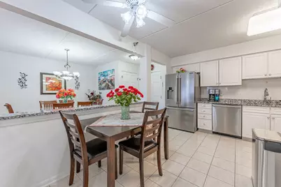 7081 W Touhy Avenue #402, Niles, IL 60714 - Photo 12