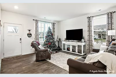 3818 Doherty Lane, McHenry, IL 60050 - Photo 2