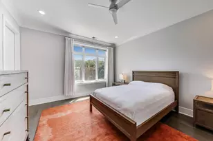 5748 N Hermitage Ave, Chicago, IL 60660 - Photo 10