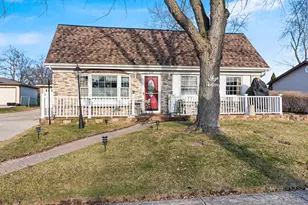 250 Butternut Dr, Bolingbrook, IL 60440 - Photo 2