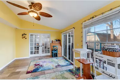 250 Butternut Drive, Bolingbrook, IL 60440 - Photo 10