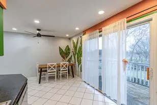1026 Denham Pl, Schaumburg, IL 60194 - Photo 10