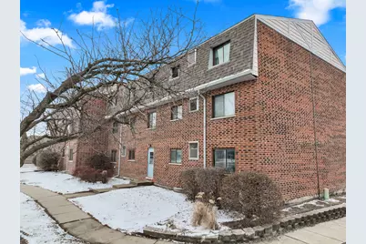 3250 Sanders Road #10C, Northbrook, IL 60062 - Photo 2