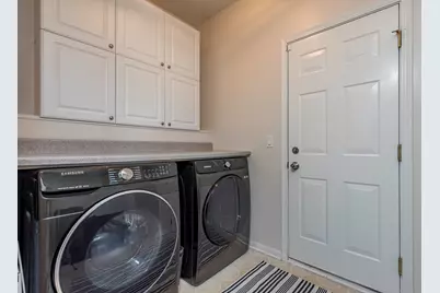 1650 Natures Way, Lindenhurst, IL 60046 - Photo 24