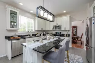 1650 Natures Way, Lindenhurst, IL 60046 - Photo 14