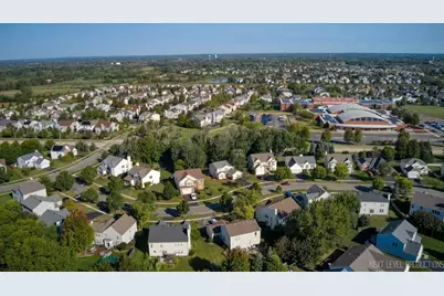 438 W Meadow Mist Lane, Round Lake, IL 60073 - Photo 32