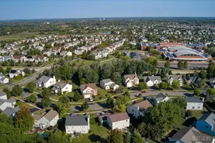 438 W Meadow Mist Ln, Round Lake, IL 60073 - Photo 32