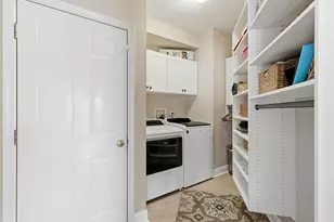 1196 Fieldstone Dr, Crystal Lake, IL 60014 - Photo 14