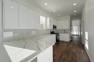 2982 S Lyman St, Chicago, IL 60608 - Photo 8