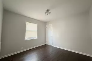 5850 S Neva Ave, Chicago, IL 60638 - Photo 10