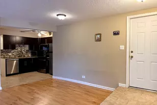 12 Echo Ct, Vernon Hills, IL 60061 - Photo 4