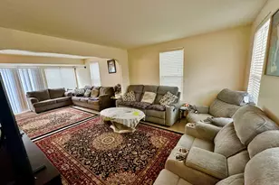 1033 Serendipity Dr, Aurora, IL 60504 - Photo 4