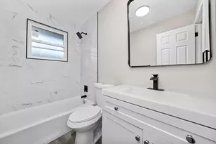 8938 W 85th Pl, Justice, IL 60458 - Photo 10