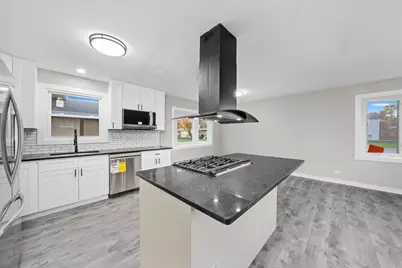 8938 W 85th Place, Justice, IL 60458 - Photo 4