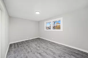 8938 W 85th Pl, Justice, IL 60458 - Photo 16