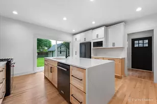 518 Illinois St, Geneva, IL 60134 - Photo 1