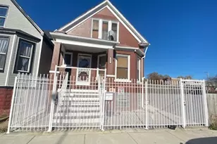 906 W 71st St, Chicago, IL 60621 - Photo 1