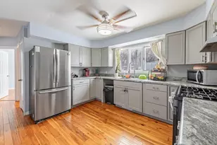 18006 Oakwood Ave, Lansing, IL 60438 - Photo 12
