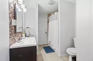 7151 Mulberry St, Hanover Park, IL 60133 - Photo 6