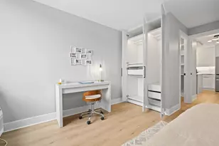 1455 N Sandburg Terrace, Chicago, IL 60610 - Photo 14