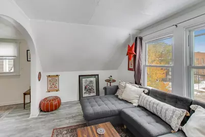 2830 W Wellington Avenue, Chicago, IL 60618 - Photo 4