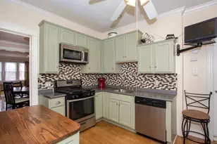 2830 W Wellington Ave, Chicago, IL 60618 - Photo 18