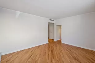 525 W Aldine Ave, Chicago, IL 60657 - Photo 8