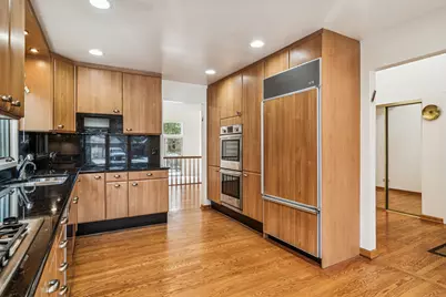 945 Villas Court, Highland Park, IL 60035 - Photo 8