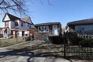 10020 S Union Ave, Chicago, IL 60628 - Photo 2