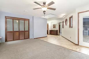 270 E Southmor Rd, Morris, IL 60450 - Photo 10