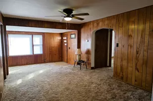 606 Locust St, Prophetstown, IL 61277 - Photo 2