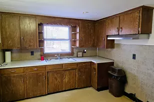 606 Locust St, Prophetstown, IL 61277 - Photo 4