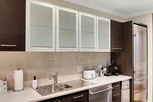 70 E Walton St, Chicago, IL 60611 - Photo 8