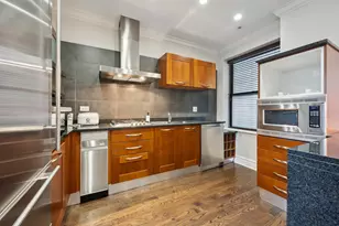 70 E Walton St, Chicago, IL 60611 - Photo 6