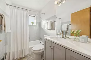 11121 Martindale Dr, Westchester, IL 60154 - Photo 16