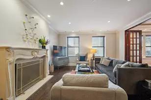 70 E Walton St, Chicago, IL 60611 - Photo 2