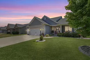1121 Declaration Dr, Savoy, IL 61874 - Photo 4
