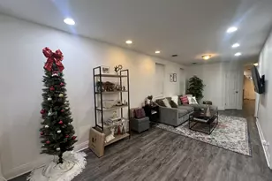 1507 W Henderson St, Chicago, IL 60657 - Photo 2