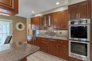 711 E Greenview Rd, Itasca, IL 60143 - Photo 8