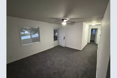 128 S Scottswood Drive, Urbana, IL 61802 - Photo 2